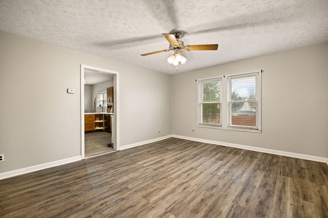 104 Ann Street, Irvine, KY 40336