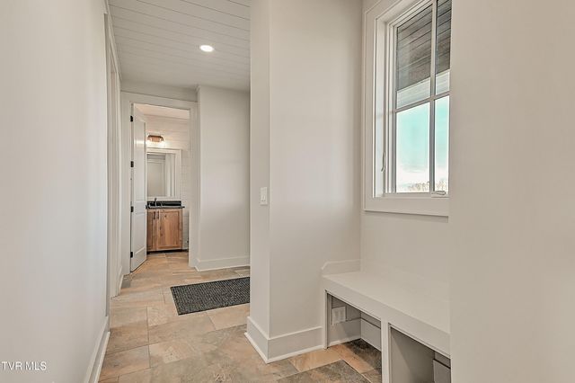 190 Farmhouse Village Trail, Butler, TN 37640