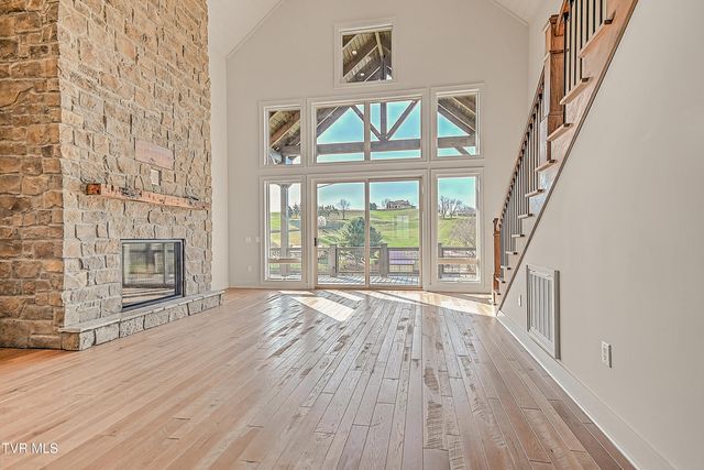 190 Farmhouse Village Trail, Butler, TN 37640