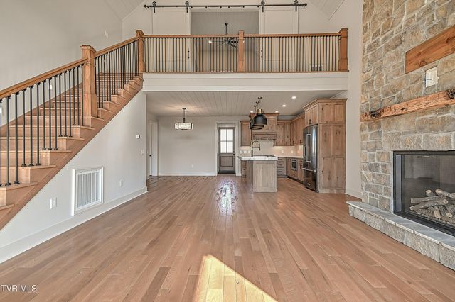 190 Farmhouse Village Trail, Butler, TN 37640