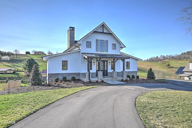 190 Farmhouse Village Trail, Butler, TN 37640