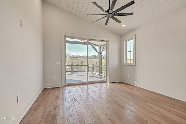 190 Farmhouse Village Trail, Butler, TN 37640