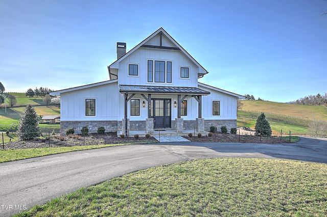 190 Farmhouse Village Trail, Butler, TN 37640