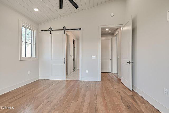 190 Farmhouse Village Trail, Butler, TN 37640