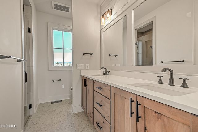 190 Farmhouse Village Trail, Butler, TN 37640