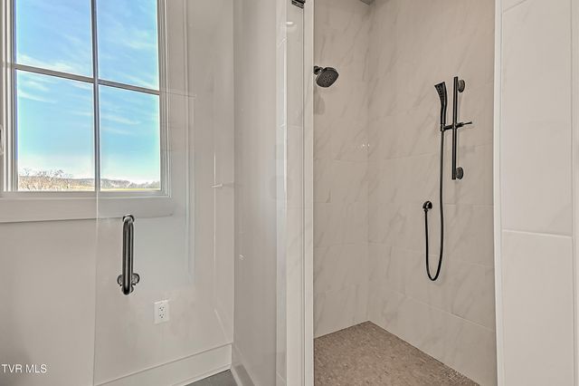 190 Farmhouse Village Trail, Butler, TN 37640