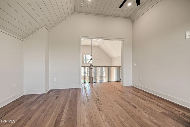 190 Farmhouse Village Trail, Butler, TN 37640