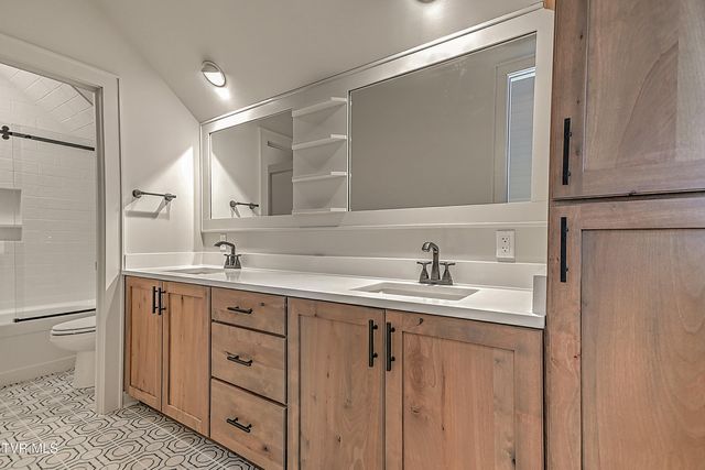 190 Farmhouse Village Trail, Butler, TN 37640