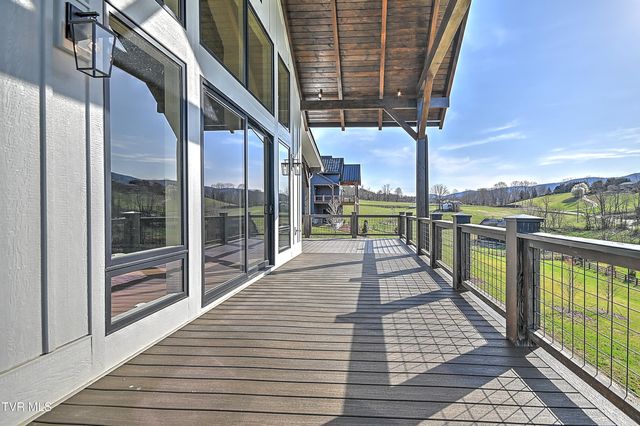 190 Farmhouse Village Trail, Butler, TN 37640