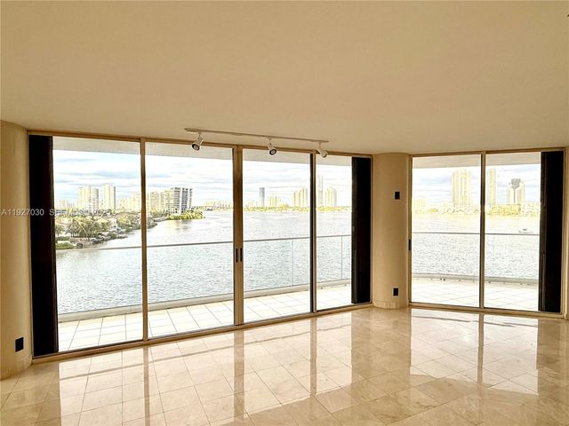 2800 Island Blvd 706, Aventura, FL 33160