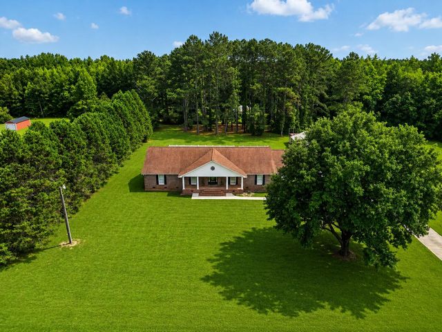 451 Kelton Road, Saint Stephen, SC 29479