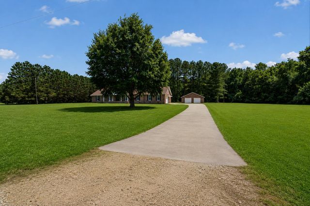 451 Kelton Road, Saint Stephen, SC 29479