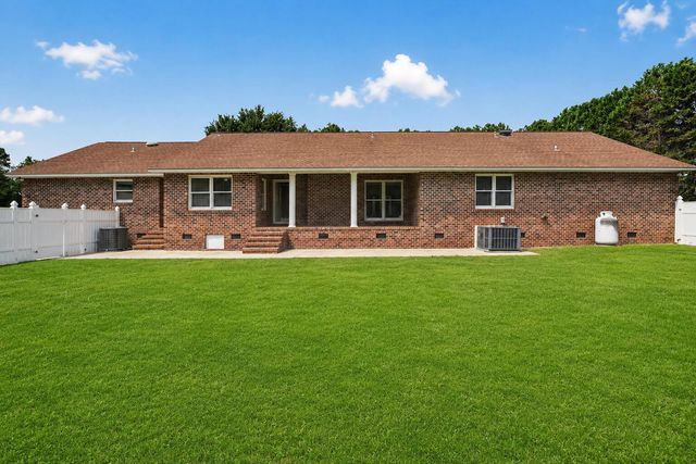 451 Kelton Road, Saint Stephen, SC 29479