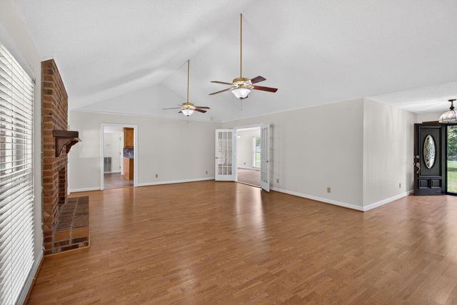 451 Kelton Road, Saint Stephen, SC 29479