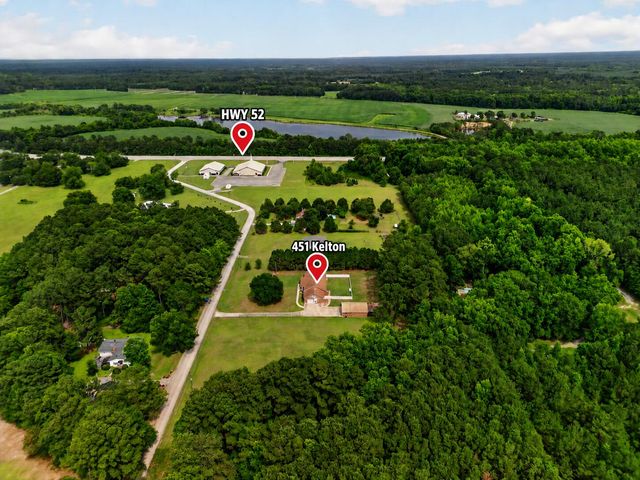 451 Kelton Road, Saint Stephen, SC 29479