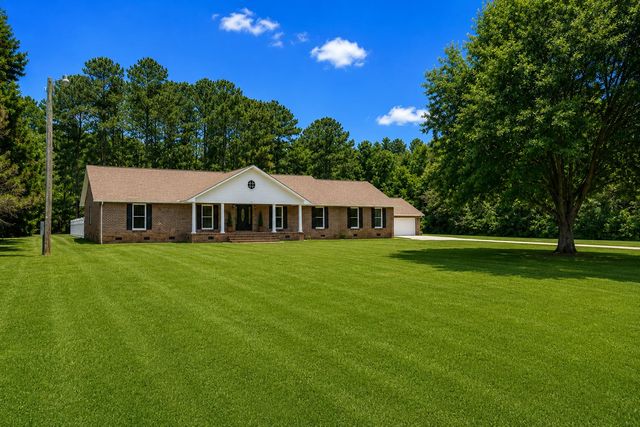 451 Kelton Road, Saint Stephen, SC 29479