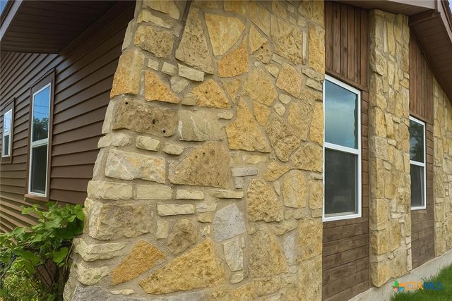 2705 Live Oak Drive, Copperas Cove, TX 76522