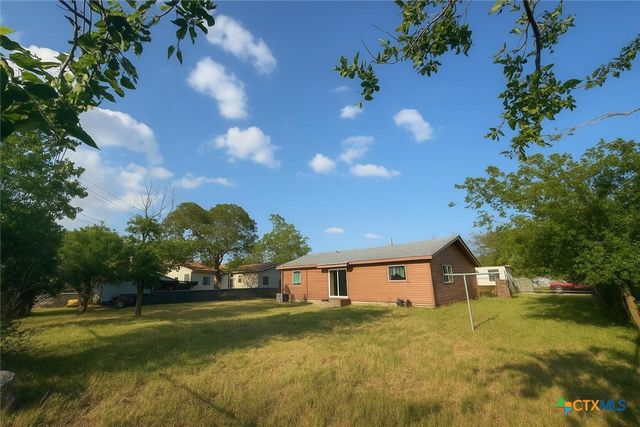 2705 Live Oak Drive, Copperas Cove, TX 76522