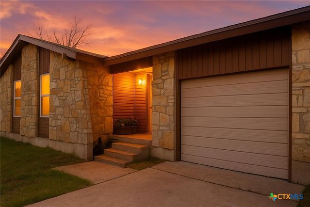 2705 Live Oak Drive, Copperas Cove, TX 76522