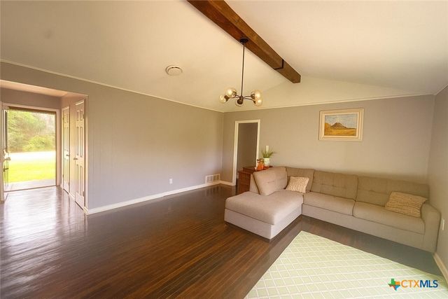 2705 Live Oak Drive, Copperas Cove, TX 76522