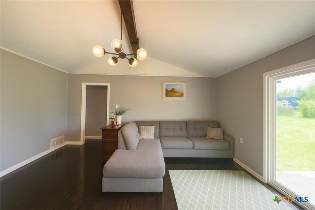 2705 Live Oak Drive, Copperas Cove, TX 76522