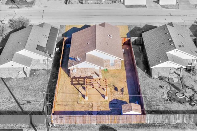 1102 Pratt, Midland, TX 79701