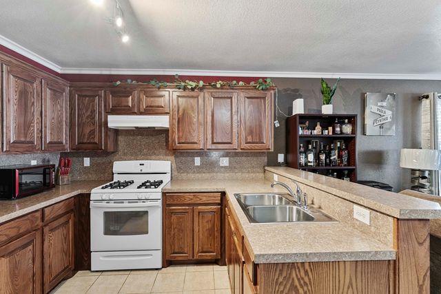 1102 Pratt, Midland, TX 79701