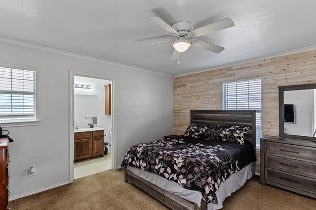 1102 Pratt, Midland, TX 79701