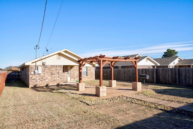 1102 Pratt, Midland, TX 79701