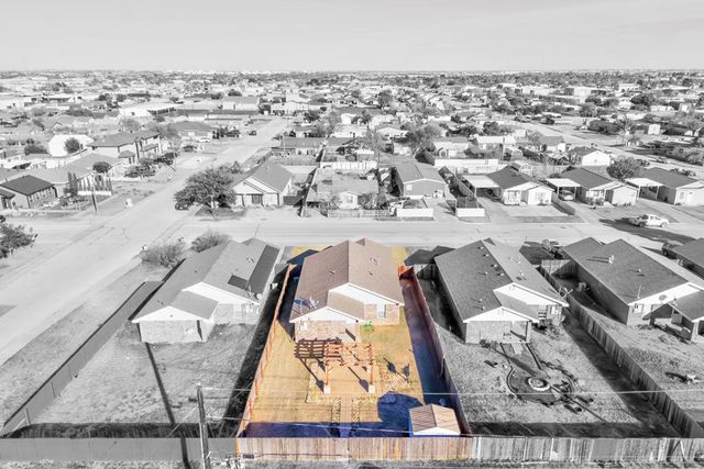 1102 Pratt, Midland, TX 79701