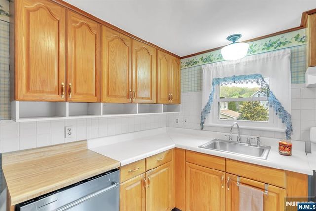 47-49 Furnace Avenue, Wanaque, NJ 07465