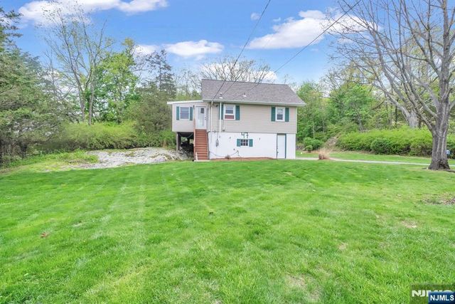 47-49 Furnace Avenue, Wanaque, NJ 07465