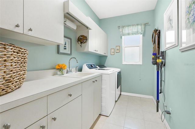 2102 CALUSA LAKES BOULEVARD, Nokomis, FL 34275