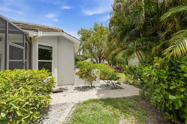 2102 CALUSA LAKES BOULEVARD, Nokomis, FL 34275