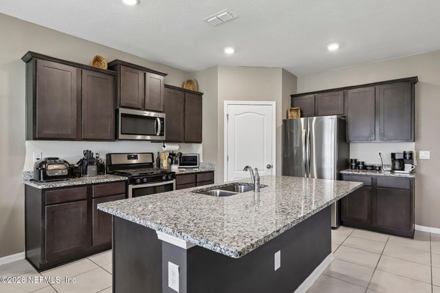 86560 NASSAU CROSSING Way, Yulee, FL 32097