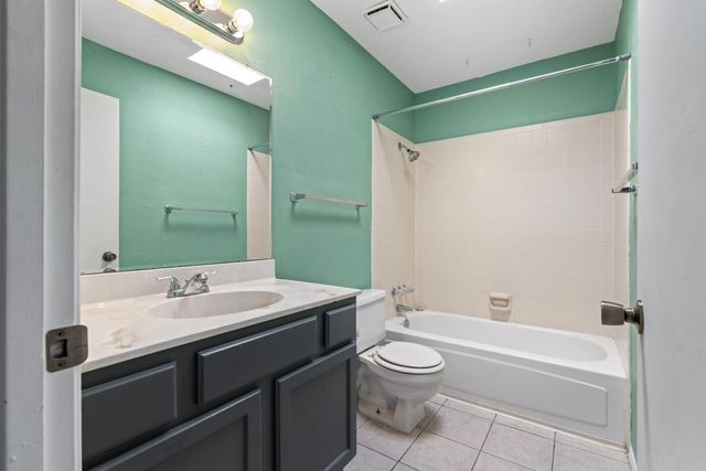 11116 Wales Avenue NE, Albuquerque, NM 87111