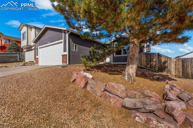 910 Lords Hill Drive, Fountain, CO 80817