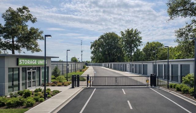 7617 Ley Road, Houston, TX 77028