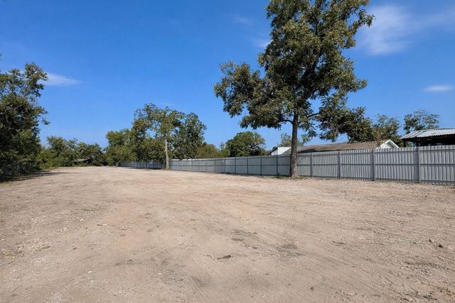 7617 Ley Road, Houston, TX 77028