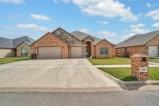 2116 Longhorn Trail, Altus, OK 73521