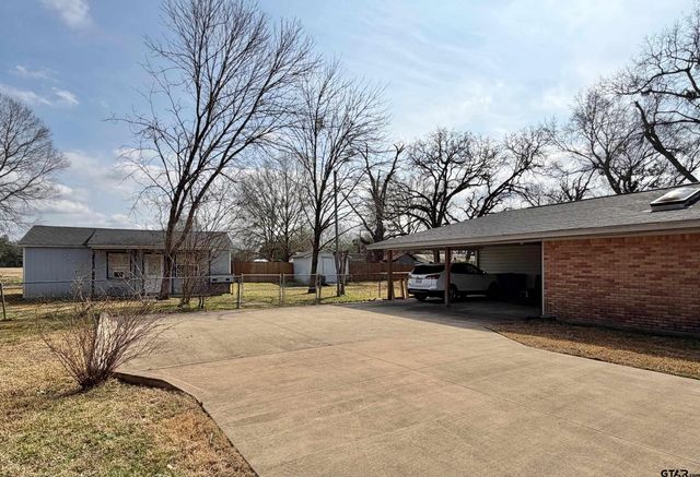 110 Charles Street, Crockett, TX 75835