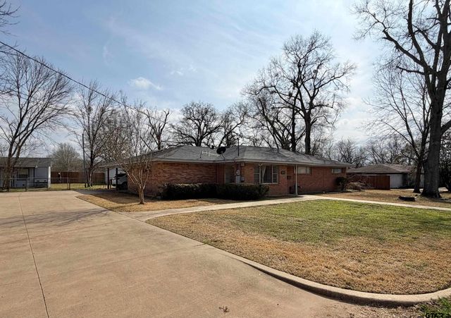 110 Charles Street, Crockett, TX 75835