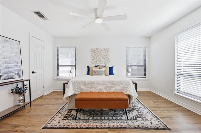 1235 Barlow Avenue, Dallas, TX 75224