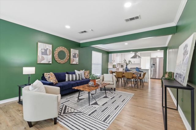 1235 Barlow Avenue, Dallas, TX 75224
