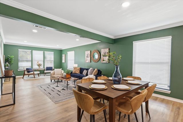 1235 Barlow Avenue, Dallas, TX 75224