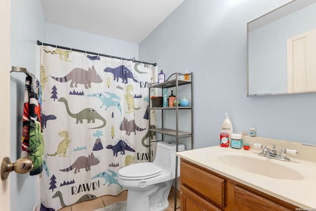 8010 Brisbane, Converse, TX 78109