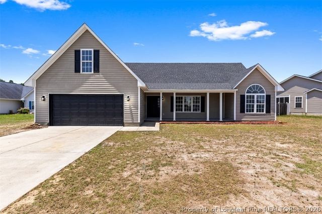 413 Turret Court, Hope Mills, NC 28348