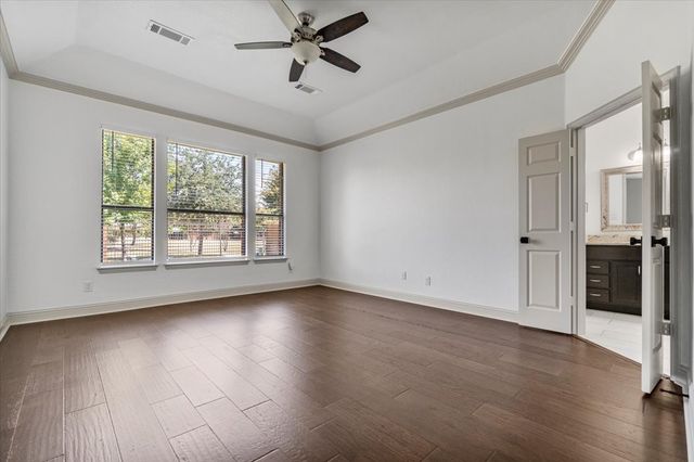 2468 Lakeland Drive, Grand Prairie, TX 75054