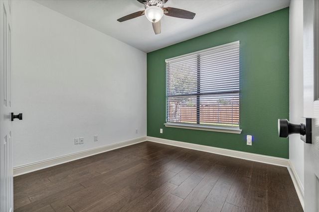 2468 Lakeland Drive, Grand Prairie, TX 75054