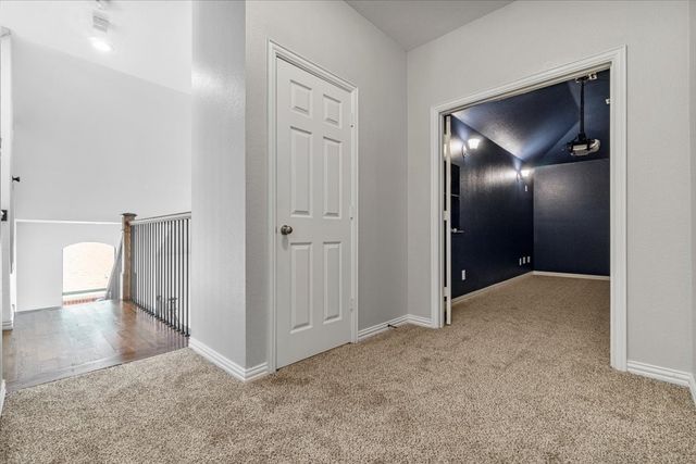 2468 Lakeland Drive, Grand Prairie, TX 75054